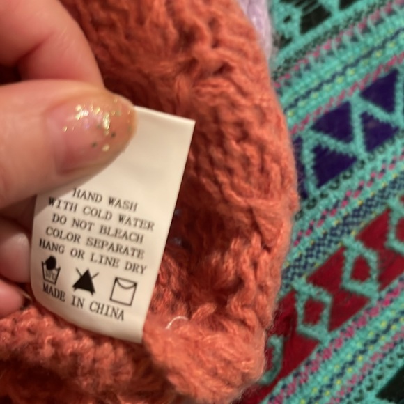 NWOT Boho Sweater by Debut with Balloon sleeves we all want in a Cozy knit 🧶🤍 - Picture 8 of 10